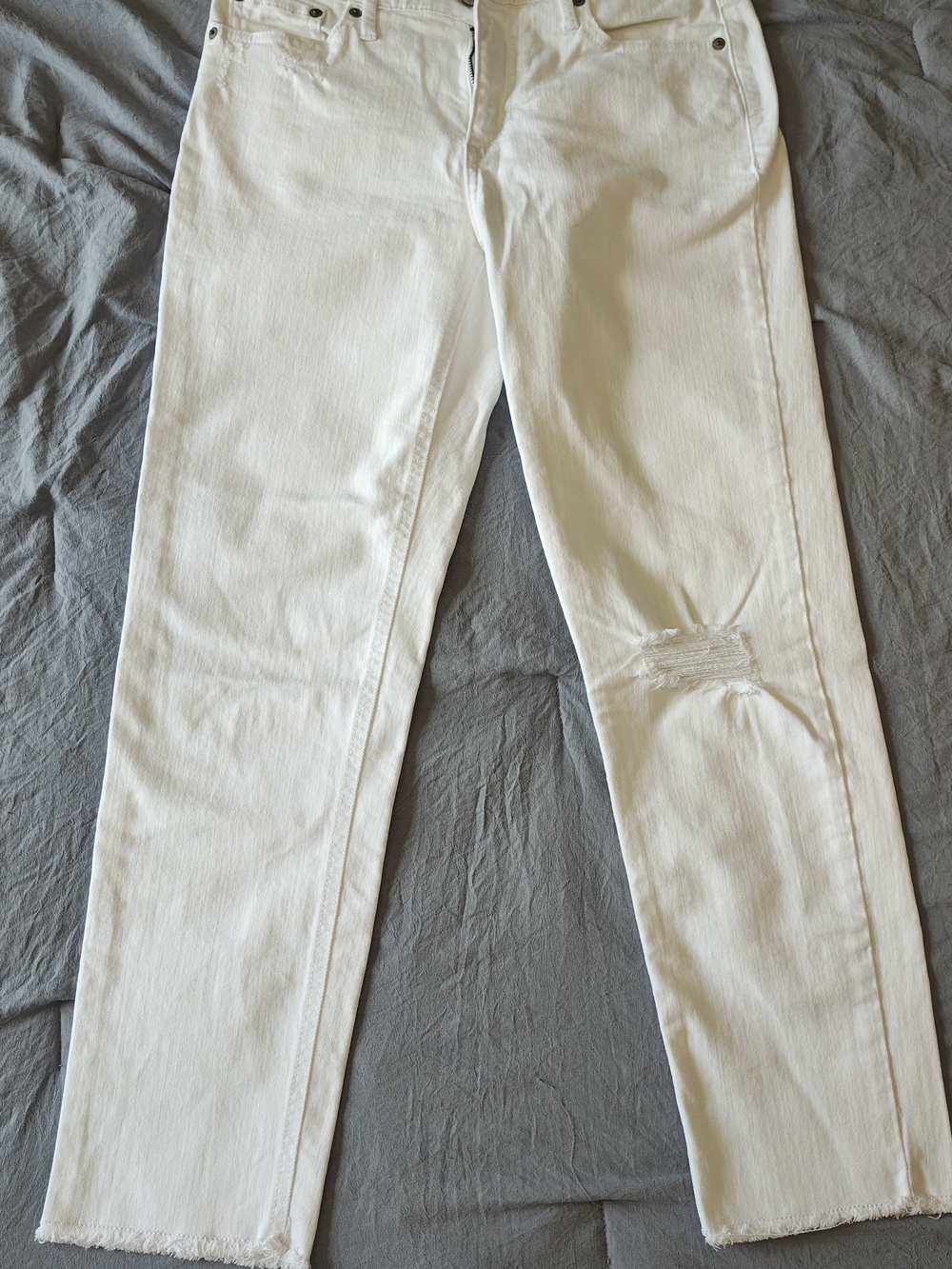 Banana Republic White Straight-Leg Jeans with Knee Distress